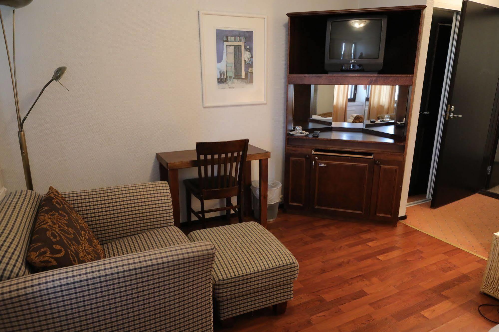 Hotel Seurahuone Kokkola  Ngoại thất bức ảnh